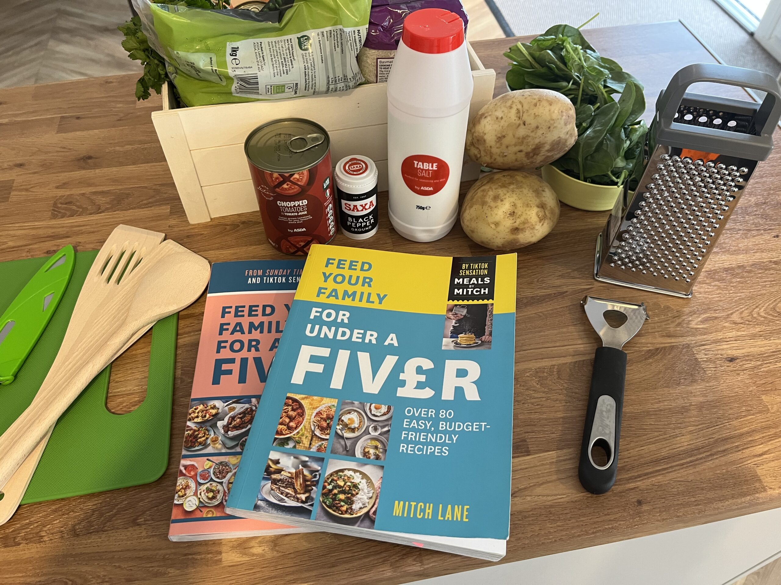 TikTok star ‘Meals by Mitch’ cooks healthy meals under a fiver