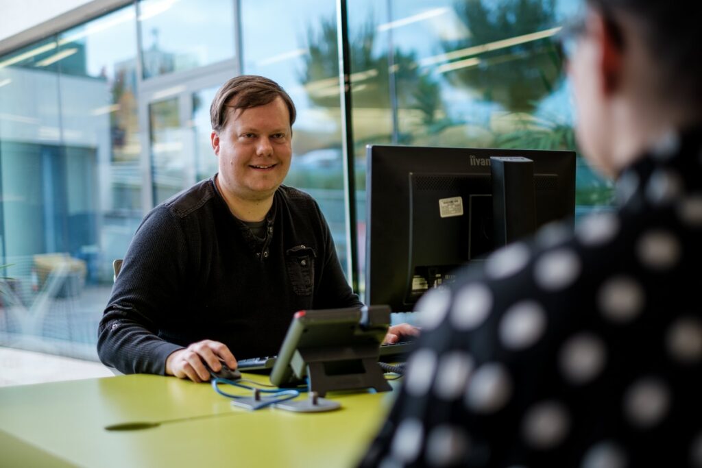 whg colleague at front desk